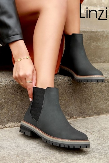 Linzi Black Classic Pull On Casual Chelsea Boots Their (Q56389) | £42