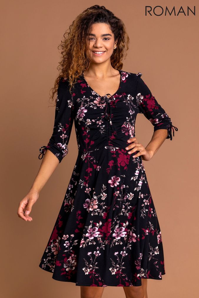 Floral skater dress outlet uk