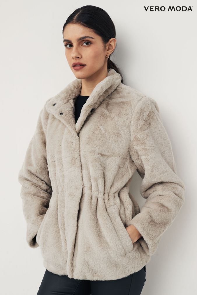 Vero moda teddy borg jacket sale