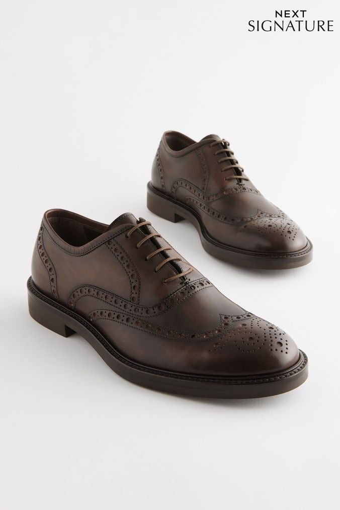 Signature footwear outlet