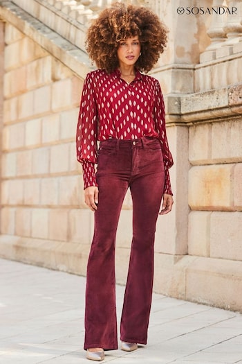 womens red jeans outfit