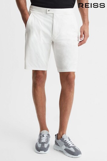 Reiss White Fairway Relaxed Fit Golf Performance Shorts (Q69227) | £110
