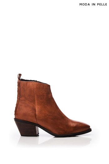 Moda in Pelle Brown Maevie Clean Western Stud Back Counter Boots (Q75304) | £109