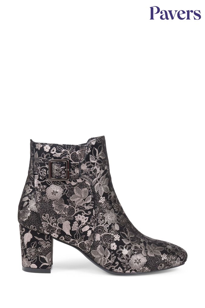 Pavers boots sale store