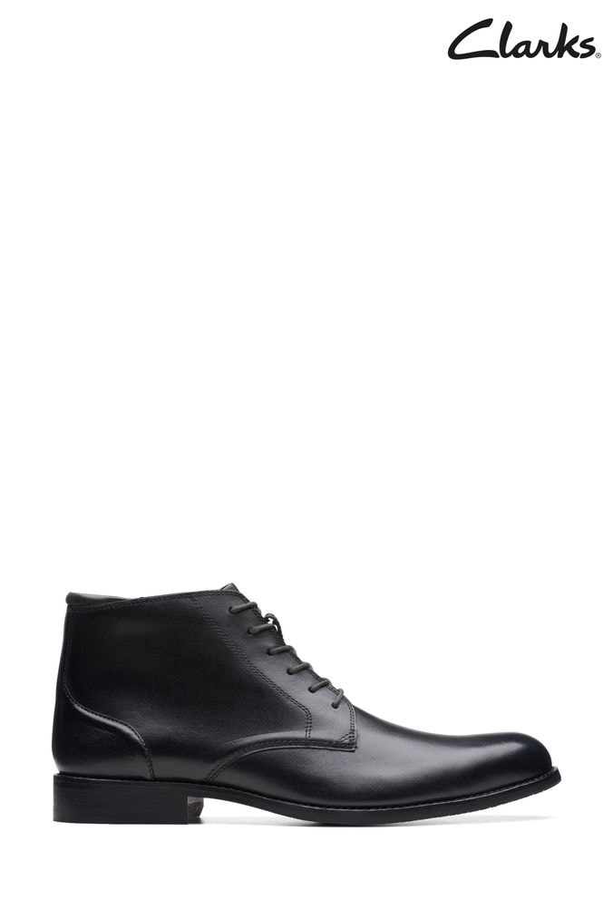 Clarks shop black chukka