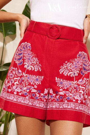 V&A | slim bootcut denim jeans Schwarz Red Paisley Printed Belted Shorts (Q84859) | £39