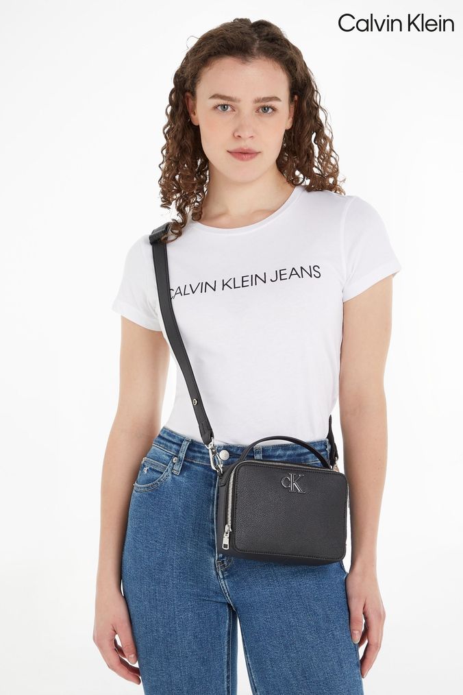 Calvin klein outlet handbags sale uk