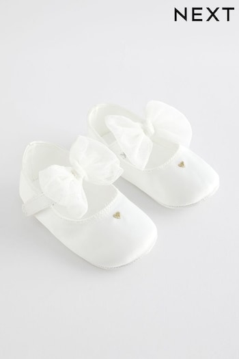 White Bow Occasion Baby run Shoes (0-18mths) (Q89527) | £10