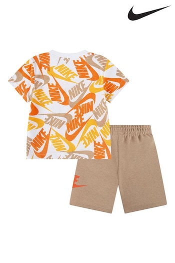 Nike hyperfeel Brown Futura T-Shirt and Shorts Set (Q91706) | £35
