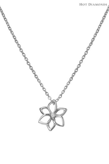 Hot Diamonds Silver Tone Amulets Flower Pendant (Q93021) | £45