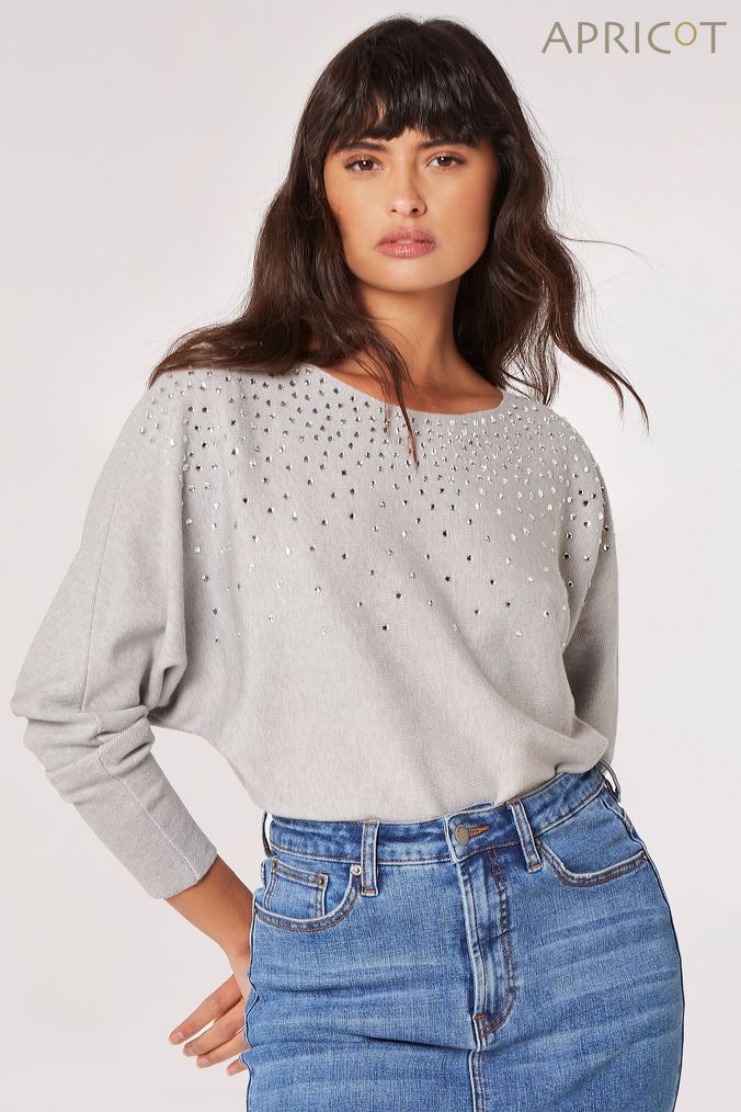 Grey jumper with pearls sale