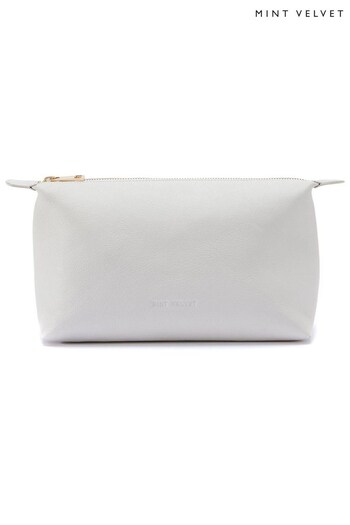 Mint Velvet Cream Large Wash Bag (Q95337) | £45