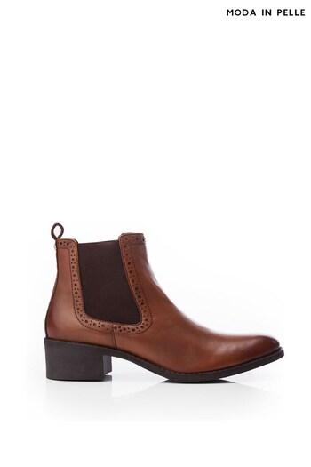 Moda in Pelle Millia Brown Chelsea Ankle Boots With Brogueing Detail (Q98339) | £99