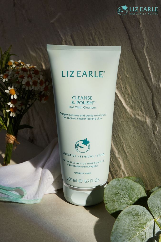 Liz Earle Cleanse & Polish™ Hot Cloth Cleanser 200ml (R15224) | £30