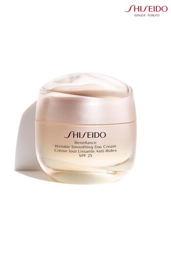 Shiseido Benefiance Wrinkle Smoothing Day Cream SPF 25 50ml (R15717) | £81