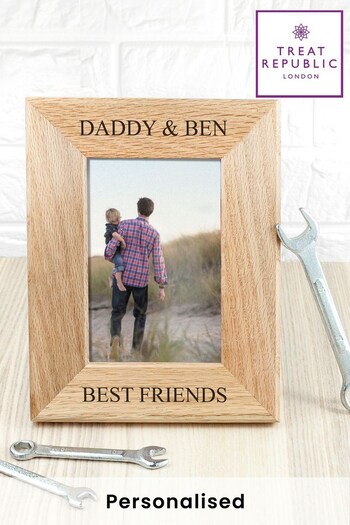 Personalised Oak Picture Frame by Treat Republic (R79395) | £21
