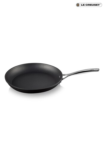 Le Creuset Black Toughened Non Stick Shallow Frying Pan 30cm (T15538) | £105