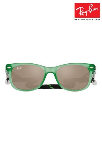 Ray-Ban Junior New Wayfarer clr Sunglasses (T30767) | £82