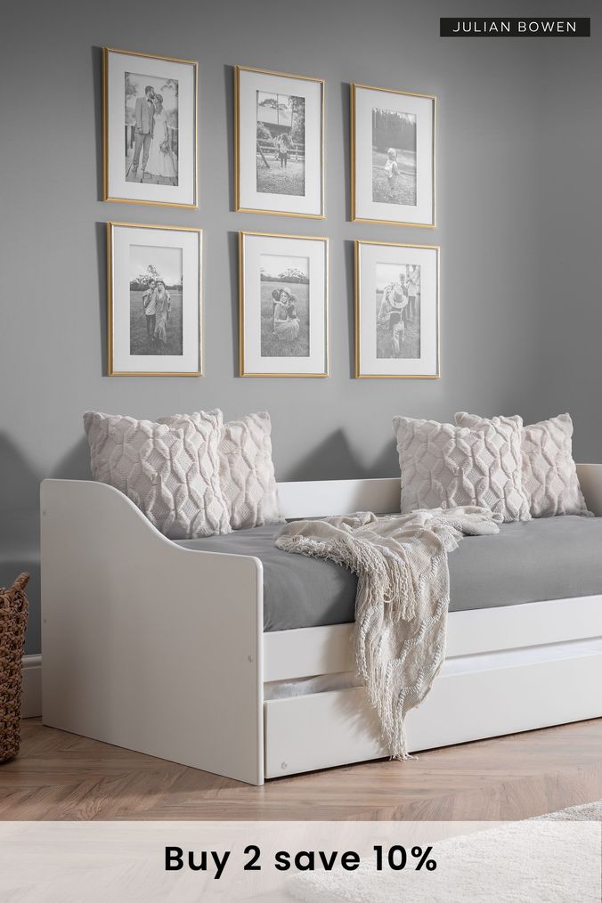 Havertys daybed with trundle sale