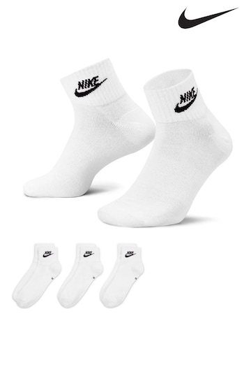 Nike White Everyday Essential Ankle Socks 3 Packs (T50325) | £17