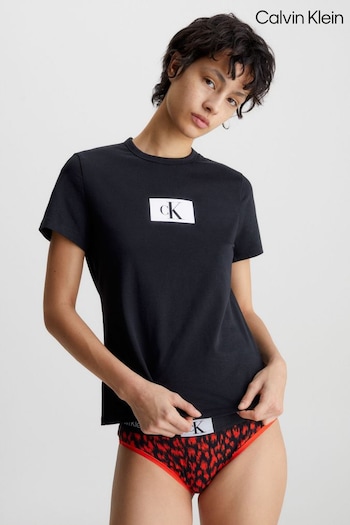 Calvin Kein Klein Black Short Sleeve Crew T-Shirt (T52524) | £35