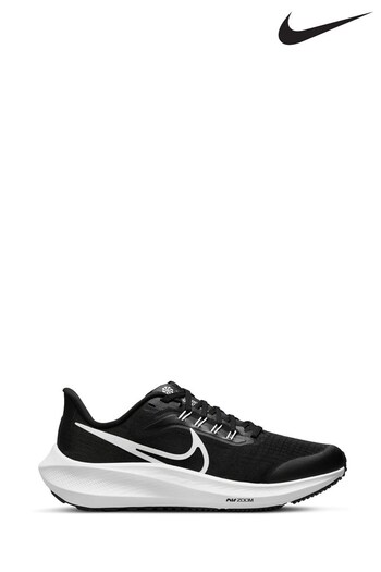 Nike pour Air Black Zoom Pegasus 39 Running Youth Trainers (T56865) | £60