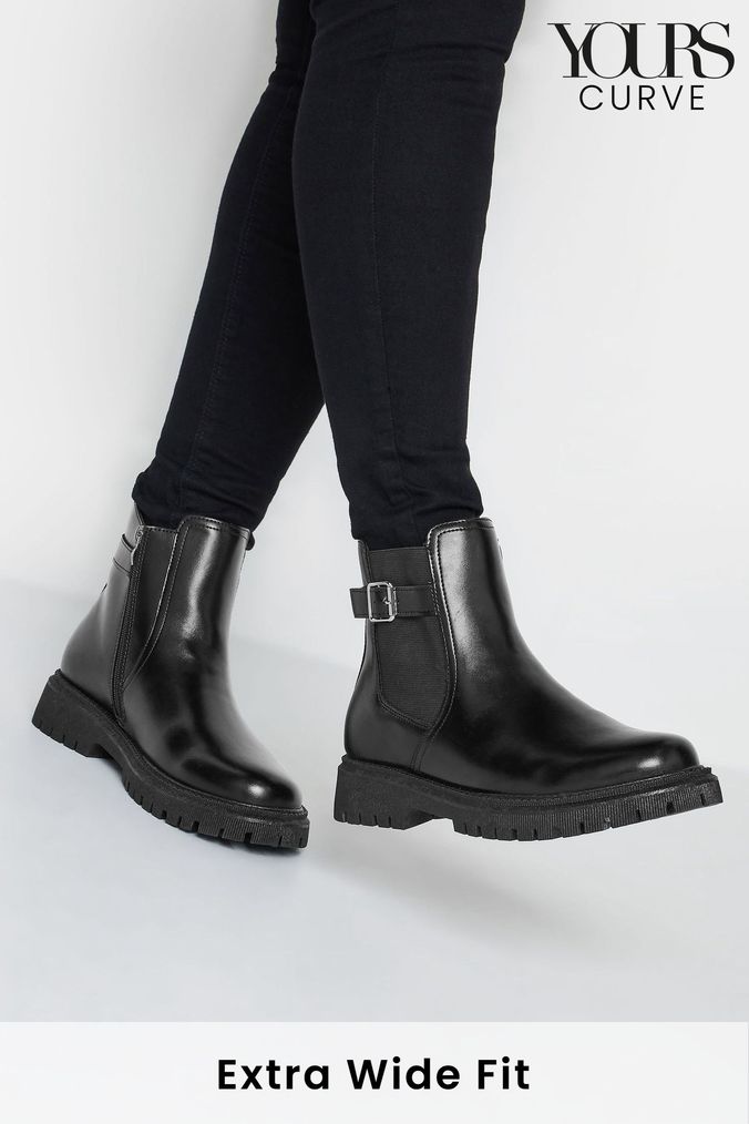 Yours hotsell ladies boots