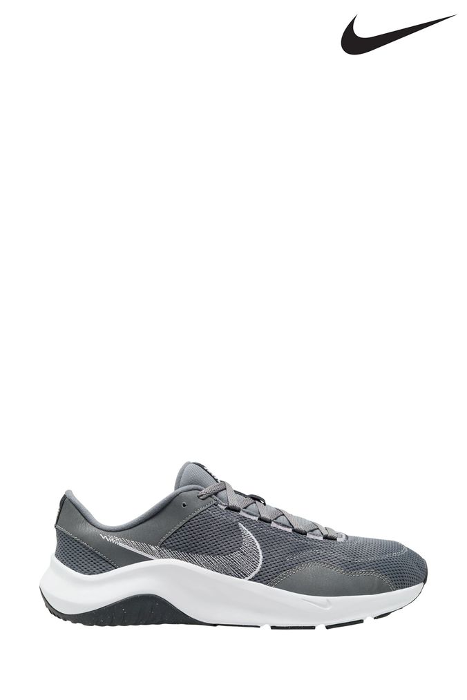 Nike legend train top