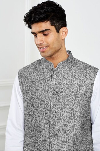 Silver Nehru Collar Waistcoat (U09075) | £69