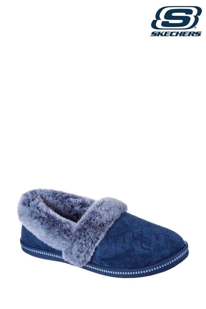 Skechers on sale chappals online