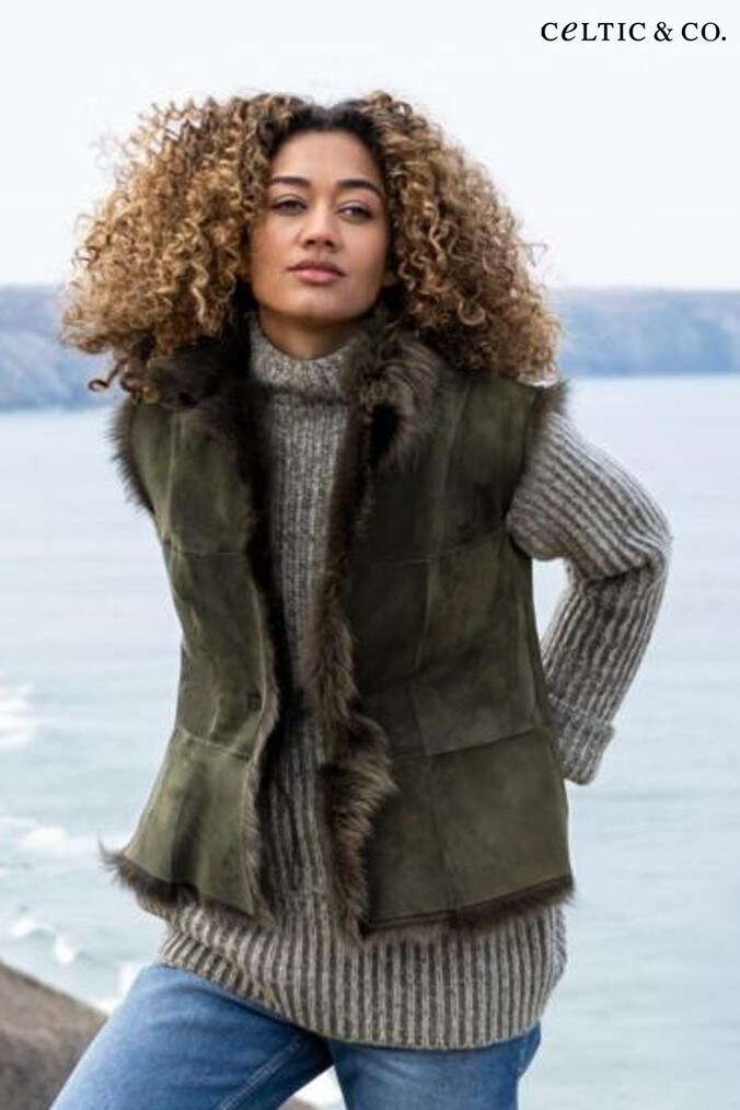 Green faux fur gilet store