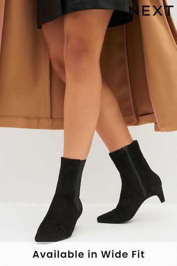 Black Regular/Wide Fit Chisel Toe Chelsea Ankle Leather (U11358) | £60