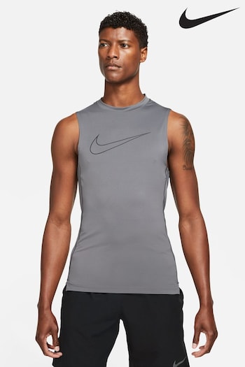 Nike Pro Black Dri-FIT Tight Fit Training T-Shirt (U37609) | £33