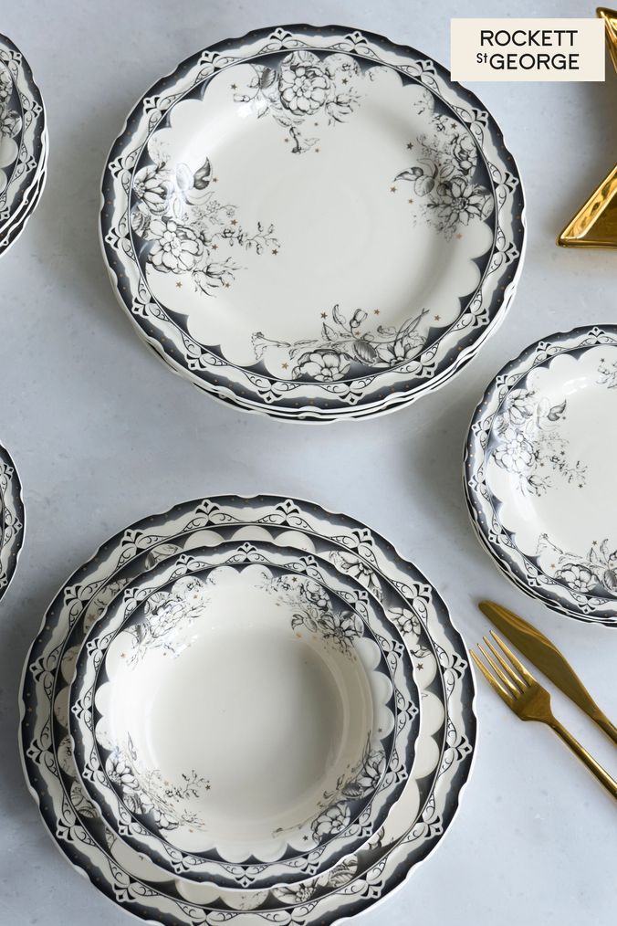 George dinner set top