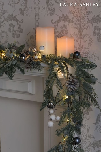 Laura Ashley Green Pine Cone and White Berry LED Garland (U75908) | £40