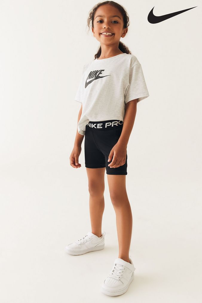 Nike star shorts top