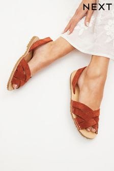 Коричнево-рыжий - Замшевые сандалии с плетеными ремешками (108511) | €12