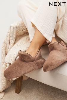 Neutral Faux Fur Cosy Slipper Boots (111046) | 13 €