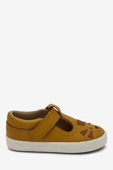 Leather T-Bar Shoes (Younger)