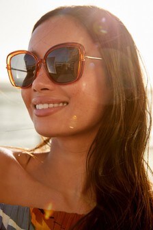 Oversized Cat-Eye Sunglasses