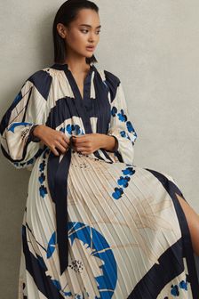 Reiss Blue Daiya Printed Pleated Maxi Dress (215321) | 3,045 SAR