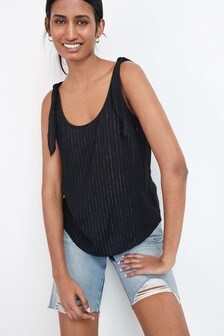 Caraco avec nœud aux épaules