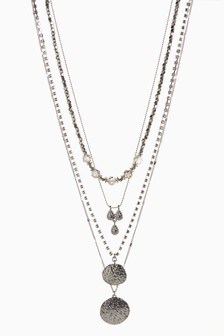 Collier multi-rangs avec perles scintillantes