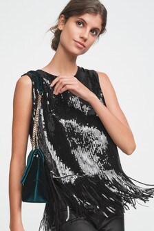 Haut effrangé à sequins