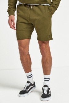 מכנסיים קצרים