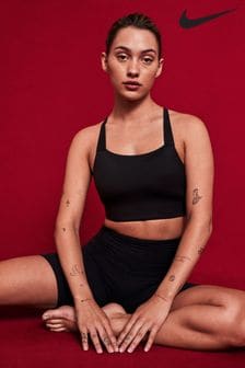 Nike - Luxe - Shorts da yoga a vita alta da 7" (260694) | €52