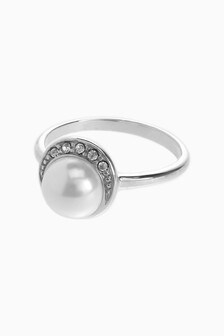 Bague avec perles incrustées