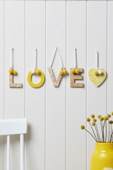 סט של 2 קישוטי אותיות לתליה