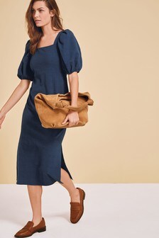 Robe à manches bouffantes