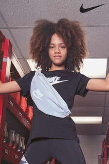 Schwarz - Nike Futura T-shirt (308416) | 24 €